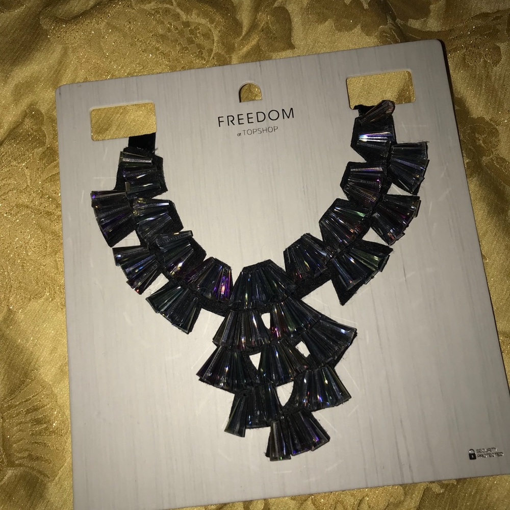 Freedom at Top-shop necklace - Picture 4 of 8